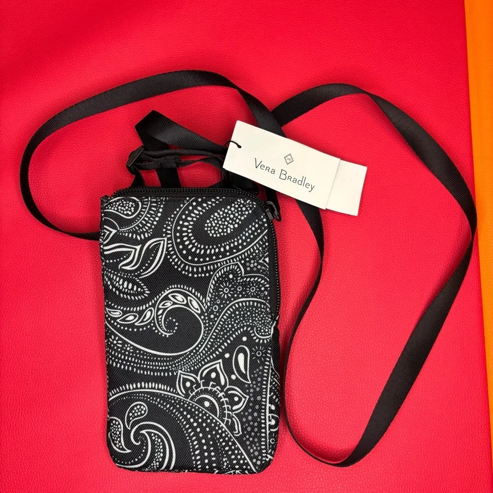 Vera Bradley Lighten Up‎ RFID Cellphone Xbody Black/White Paisley Bag NWT